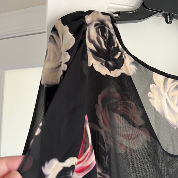 Blouse - Picture 4 of 6